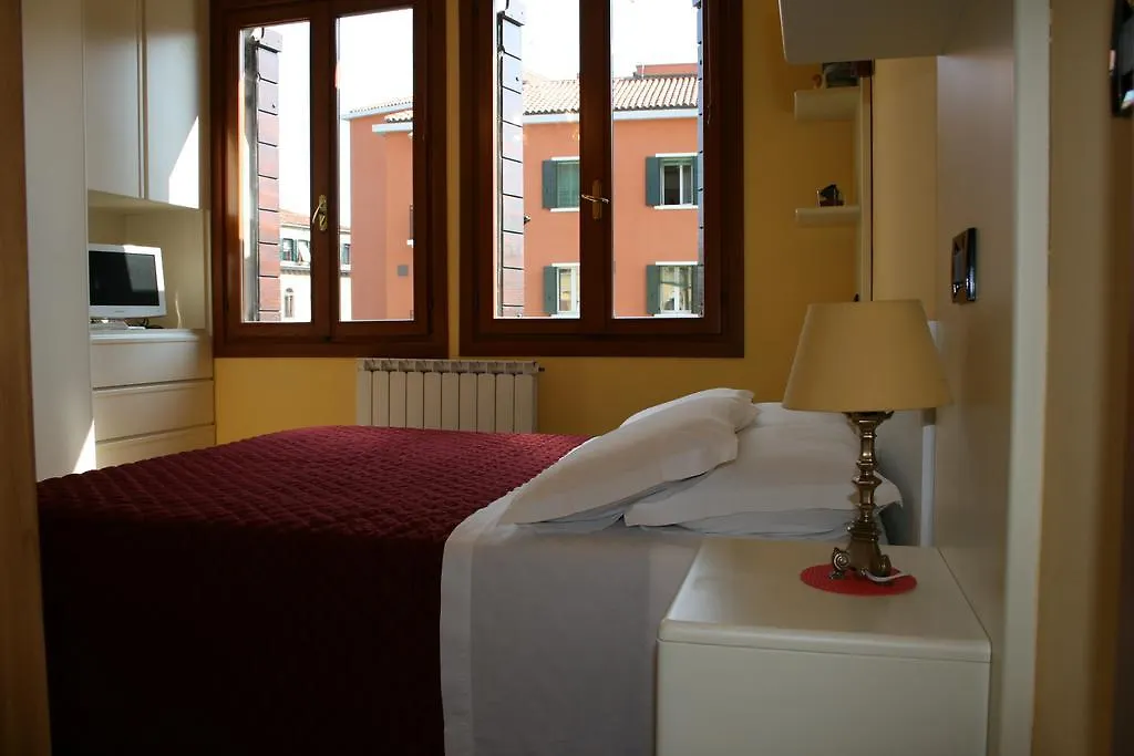 Mema Venice Apartment